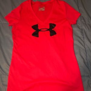 Under Armour tshirt